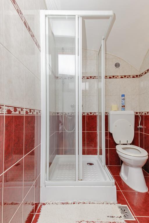 Barokk Vendeghaz Hotel Егер Екстериор снимка