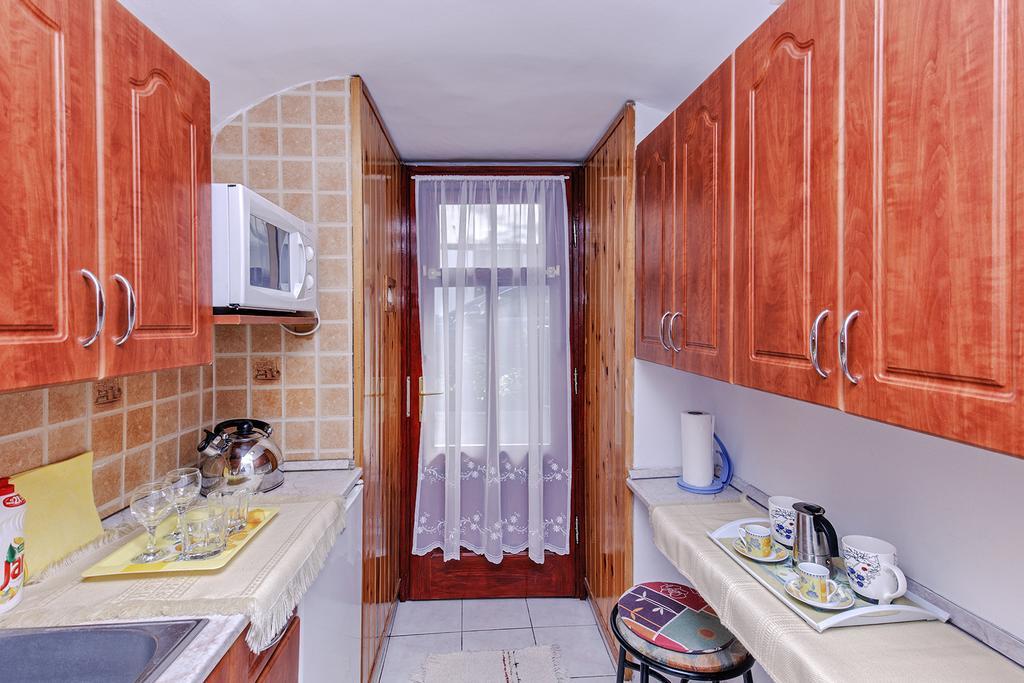 Barokk Vendeghaz Hotel Егер Екстериор снимка