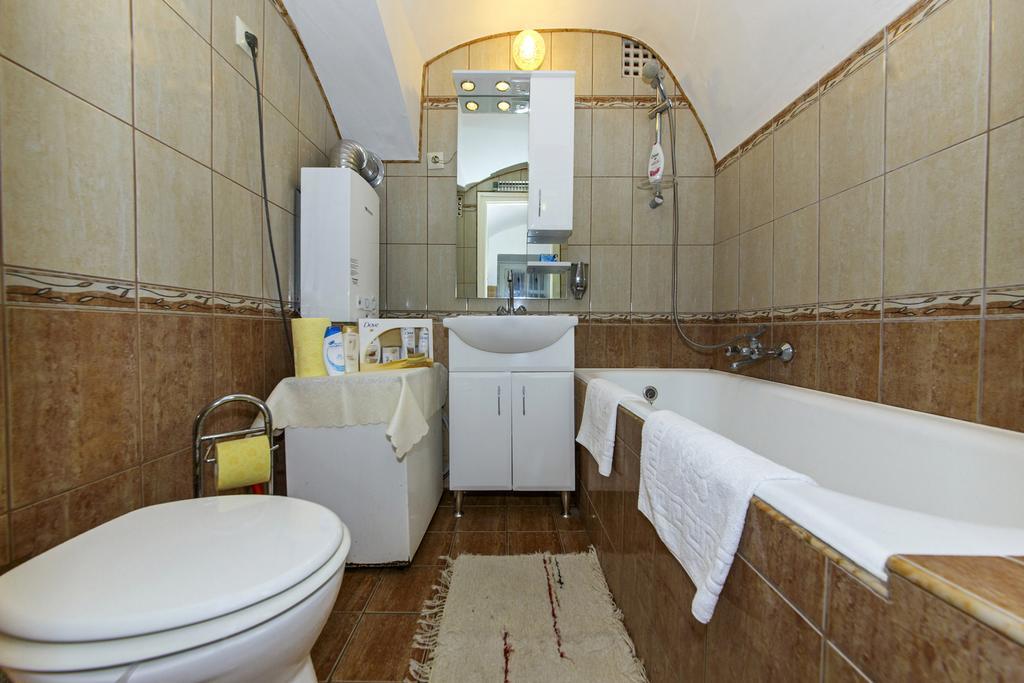 Barokk Vendeghaz Hotel Егер Екстериор снимка